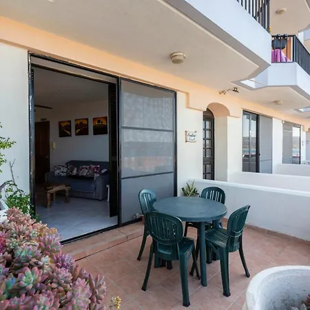 Retreat-hosted By Sweetstay דירה