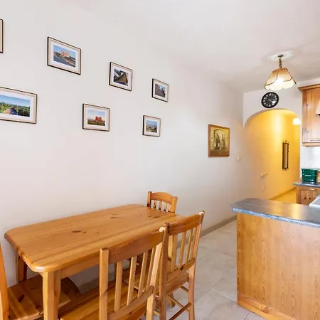Retreat-hosted By Sweetstay Apartment *